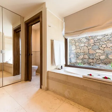 ヴィラ Puerto Del Carmen Sleeps 6 With Pool Air Con And Wifi プエルト・デル・カルメン