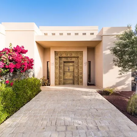Puerto Del Carmen Sleeps 6 With Pool Air Con And Wifi プエルト・デル・カルメン